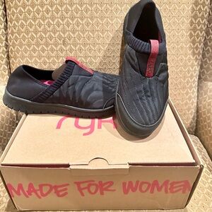 Ryka Sami Quilted Nylon Slip-on Black Women's US 10 EUR 40 NWOT